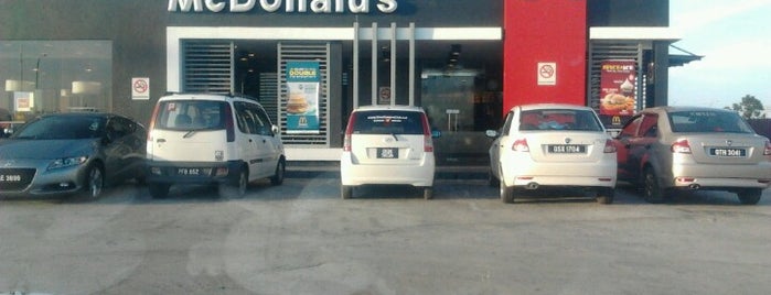 McDonald's is one of Tempat yang Disukai S.