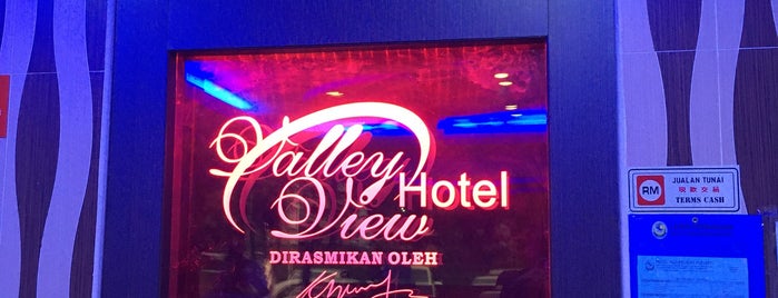 Valley View Hotel,Teluk Batik is one of Hotels & Resorts #7.