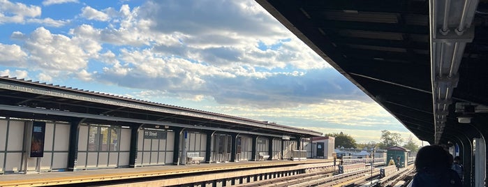 MTA Subway - 111th St (J) is one of Subway Stations.