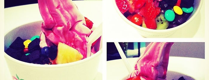 Pinkberry is one of the best places in Moscow.