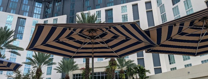 Hilton West Palm Beach is one of Sarah : понравившиеся места.