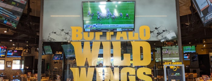 Buffalo Wild Wings is one of Restaurants near Home.