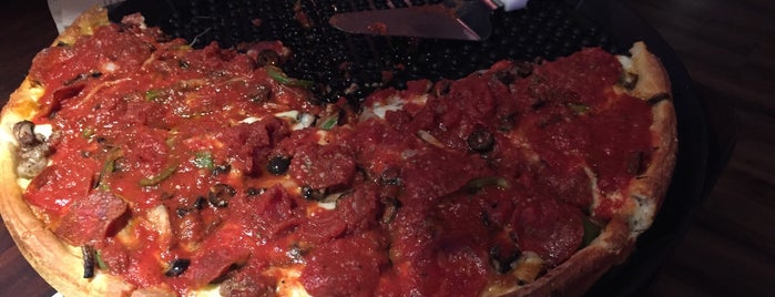 Rosati's Pizza is one of Foodie Love.