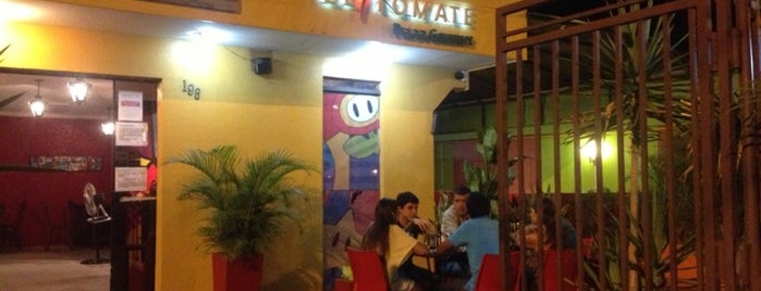 El Tomate pizzería is one of สถานที่ที่ Sandra ถูกใจ.