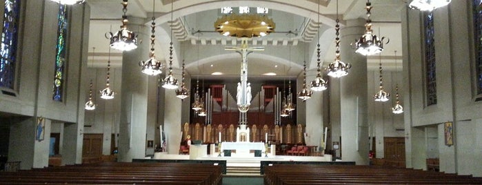 Cathedral of Christ the King is one of Tempat yang Disukai Cicely.
