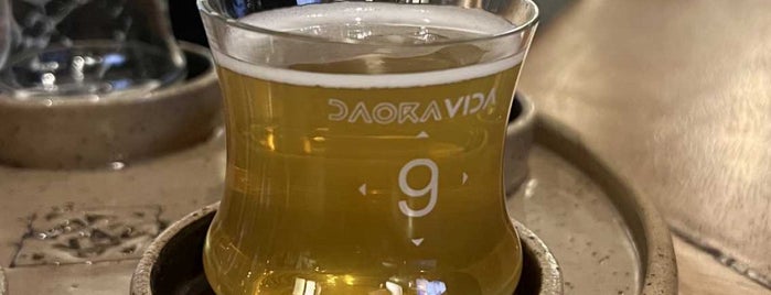 Daoravida Brewpub is one of Bares.