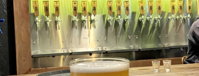 Hopper's Cerveja Artesanal is one of Para Ir Londrina.