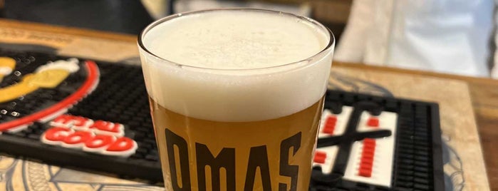 Oma’s Haus Brew Pub is one of Santa Catarina.