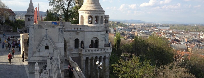 Budavári Önkormányzat Okmányiroda is one of 2013 Budapest.