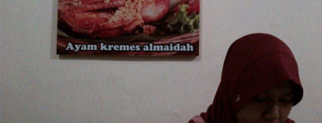 Ayam Kremes Al-Maidah is one of donnell'in Beğendiği Mekanlar.