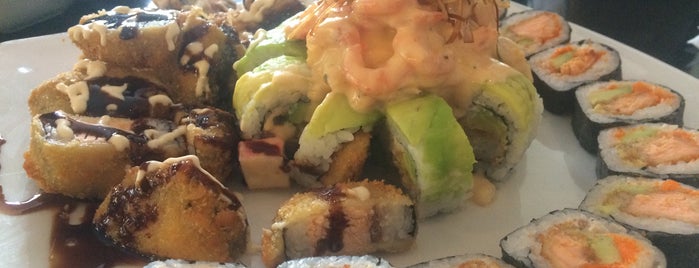 Discovery Sushi Bar is one of Barranquilla.
