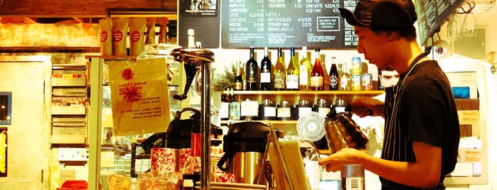 Paper Or Plastik Cafe is one of LA Trendy.