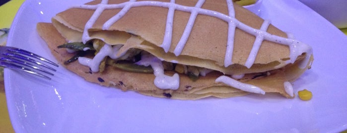 Bistro Crepe & Waffle is one of Lieux sauvegardés par Metin.