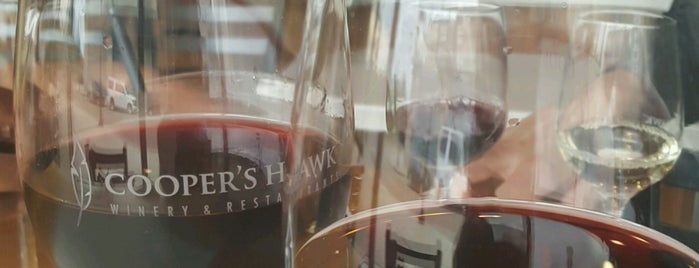 Cooper's Hawk Winery & Restaurants is one of JàNayさんのお気に入りスポット.