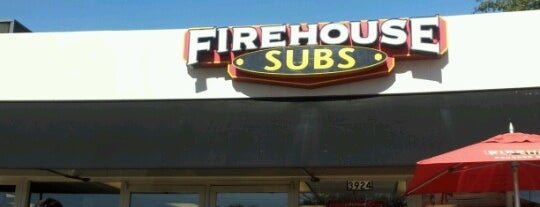 Firehouse Subs is one of Lieux qui ont plu à Andrew.