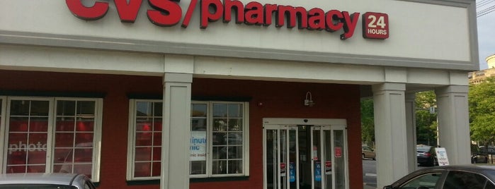 CVS pharmacy is one of Orte, die John gefallen.