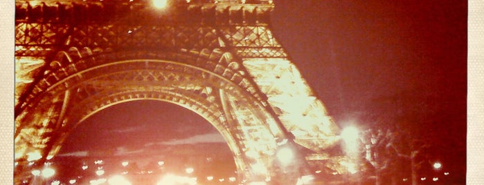 에펠탑 is one of Parigi 2011.