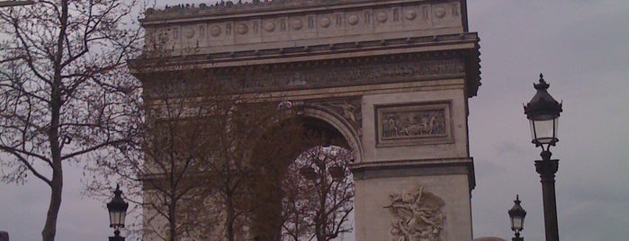 อาร์กเดอทรียงฟ์เดอเลตวล (ประตูชัย) is one of Parigi 2011.