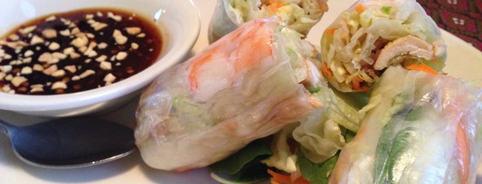 Pawit's Royale Thai Cuisine is one of Favorite Utah/SLC Places.