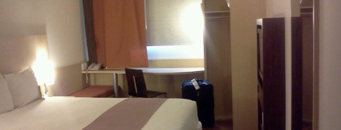 Hotel ibis is one of Tempat yang Disukai Xzit.