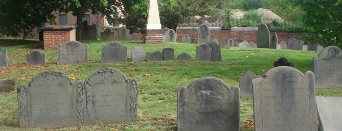 Eliot Burying Ground is one of Lugares favoritos de Mark.