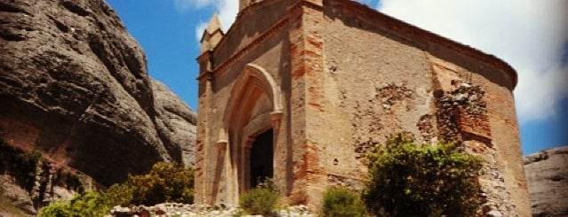 Road to Ermita de Sant Joan is one of สถานที่ที่ Pablo ถูกใจ.