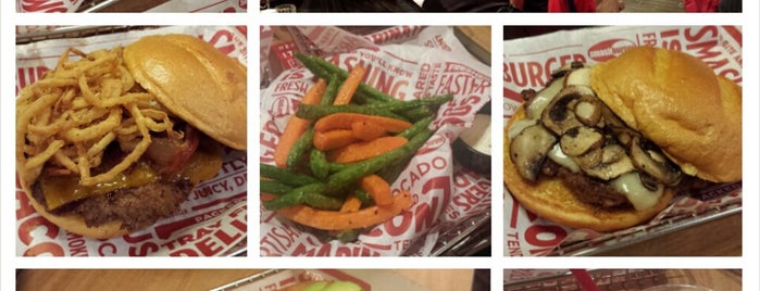 Smashburger is one of Jackie’s Liked Places.