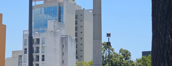 Plaza Italia is one of La Plata.