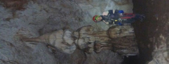 пещера Ёлочка /  Учунджу хосар is one of Чатыр-Даг.