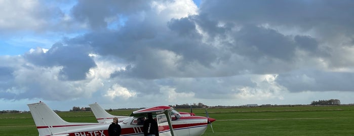 Texel International Airport (EHTX) is one of Lieux qui ont plu à Tom.