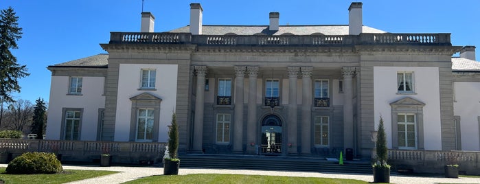 duPont Mansion is one of Wilmington, Delaware.