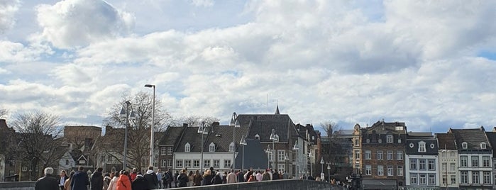 Sint-Servaasbrug is one of City Guide Maastricht.
