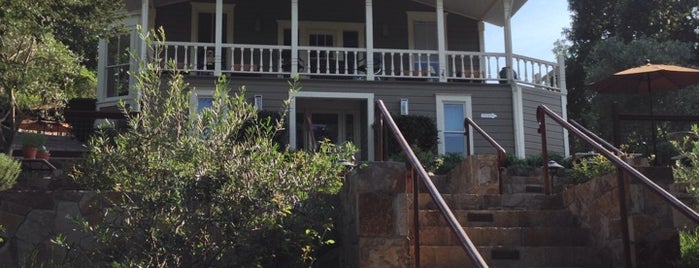 The Chanric Inn is one of Locais curtidos por Dylan.