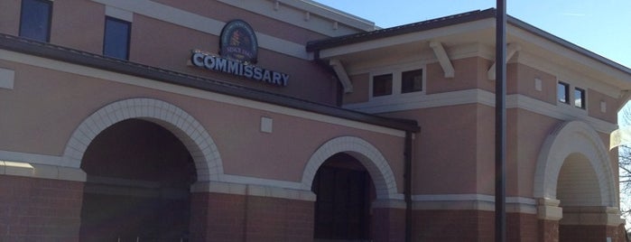 Fort Carson Commissary is one of Becca'nın Beğendiği Mekanlar.