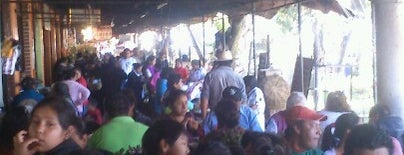 Mercado de Zaachila is one of Lieux sauvegardés par Miguel Angel.