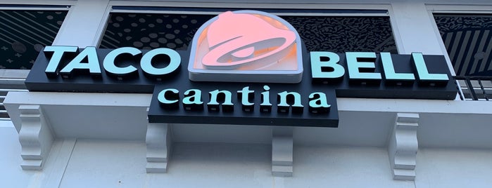 Taco Bell Cantina is one of Lugares favoritos de Justin.