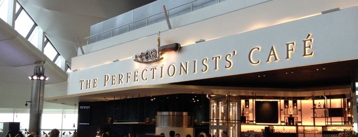 The Perfectionists' Café is one of สถานที่ที่ Li-May ถูกใจ.