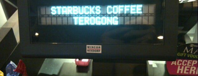 Starbucks is one of Tempat yang Disukai Kiyohide.