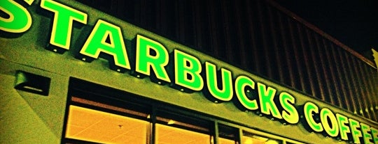 Starbucks is one of Lieux qui ont plu à Brook.