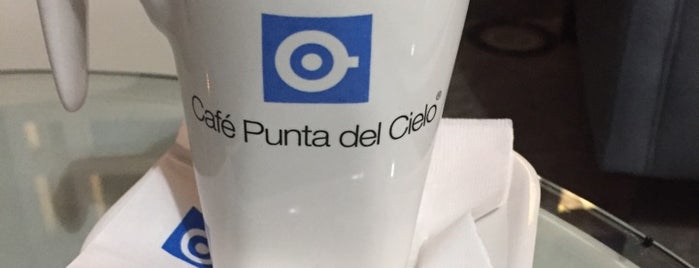 Café Punta del Cielo is one of Tempat yang Disukai Eduardo.