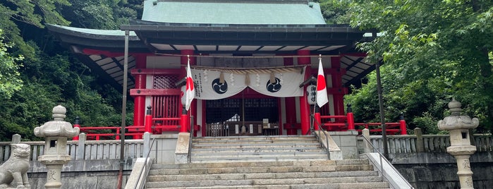 礒宮八幡神社 is one of たまゆら.