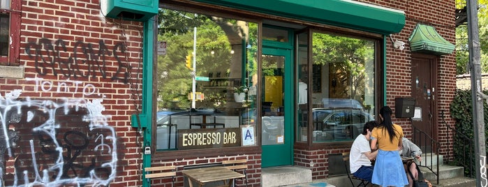 Larry's Ca Phe is one of NYTimes Coffee List.