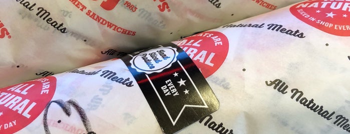 Jimmy John's is one of Dave'nin Beğendiği Mekanlar.