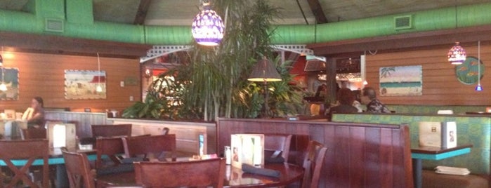 Bahama Breeze is one of Yari's Saved Places.