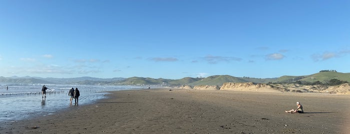 Morro Bay Beach is one of Santa Cruz to SLO.