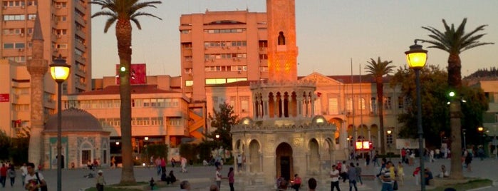 Konak Meydanı is one of Must see Places in İzmir.