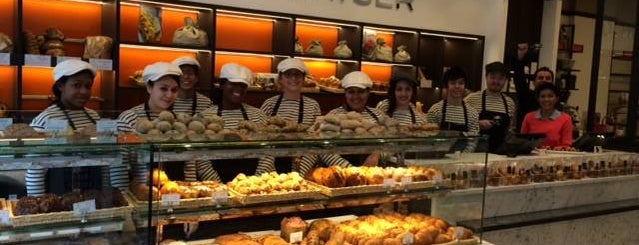 Maison Kayser is one of Best Dessert Places in NYC.
