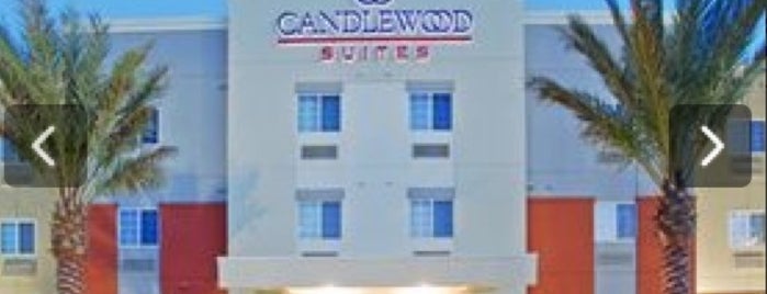 Candlewood Suites Houston Nw - Willowbrook is one of สถานที่ที่บันทึกไว้ของ Elena.