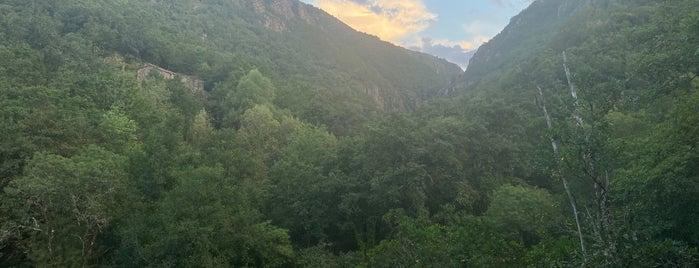 Ruta Fluvial Do Rio Mao is one of Rincones de Galicia.