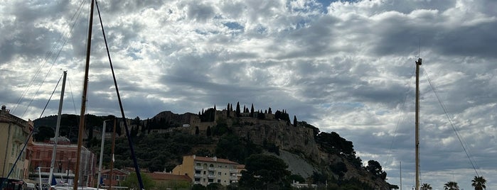 Cassis is one of 🇫🇷 Côte d’Azur.